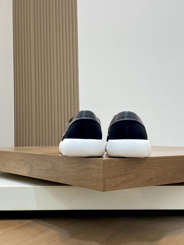 Tod's Men's Suede Leather And Cowhide Leather One Foot Casual Sports Shoes - Image 8