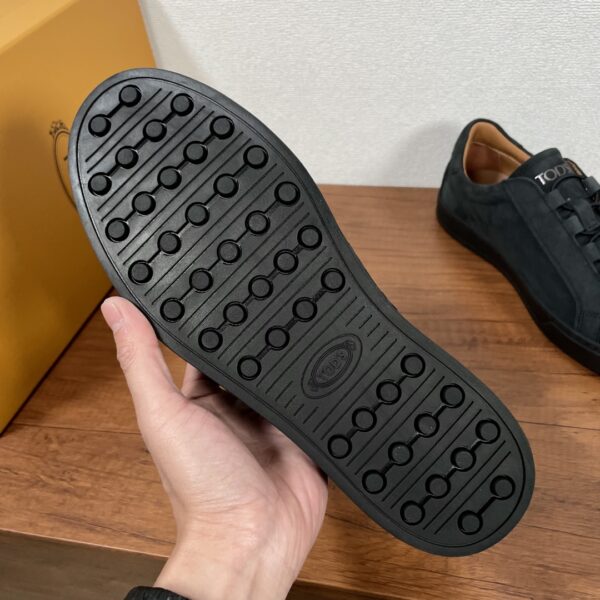 Tod's Calf Leather And Velvet Cowhide Sports Shoes - Image 9