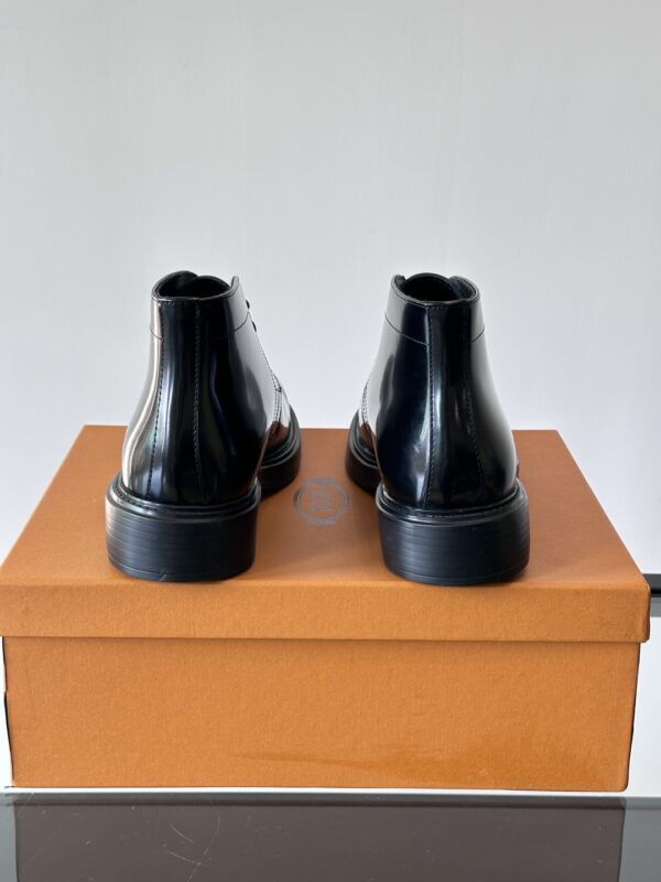 Tod's New Autumn And Winter Men's Cowhide Leather Lace Up Boots - Image 7