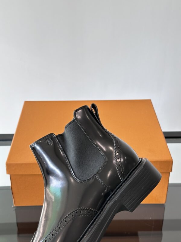 Tod's New Autumn And Winter Calf Leather Men's Boots - Image 7