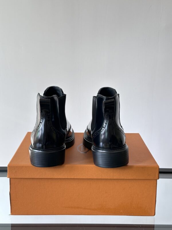 Tod's New Autumn And Winter Calf Leather Men's Boots - Image 8