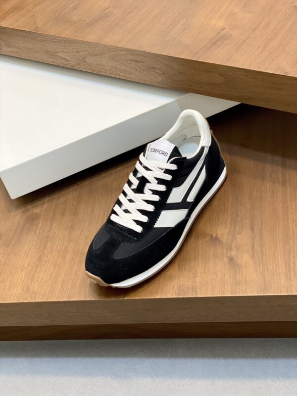 Tom Ford Men's Minimalist Low Cut Casual Board Shoes - Image 5