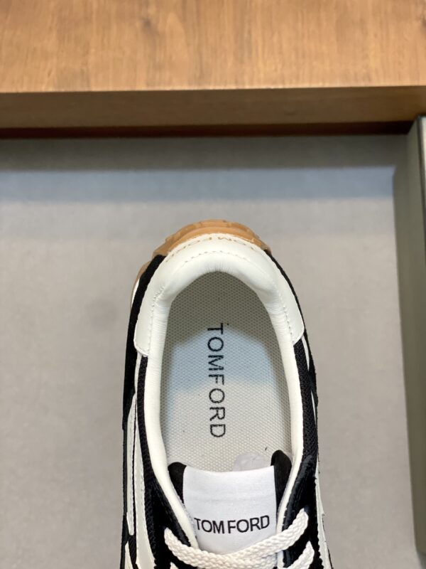 Tom Ford Men's Minimalist Low Cut Casual Board Shoes - Image 6