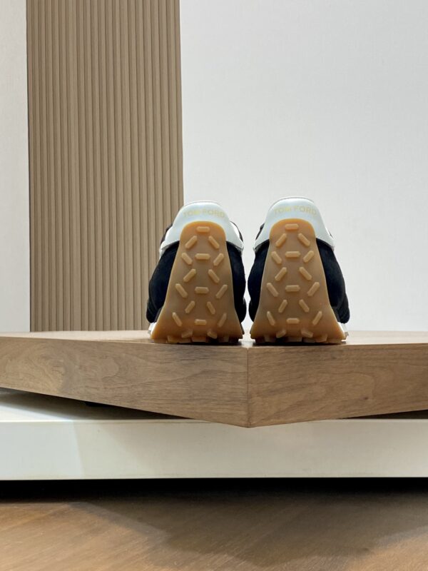 Tom Ford Men's Minimalist Low Cut Casual Board Shoes - Image 7