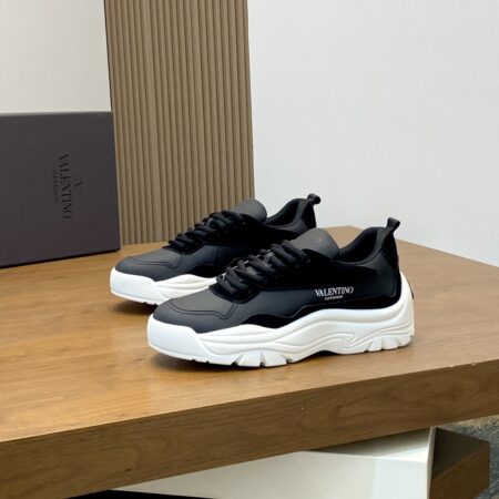 Valentino Onestud Series Men's Sheepskin Casual Sports Shoes