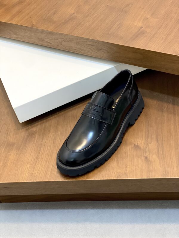 Valentino New Men's Cowhide Leather Casual Formal Shoes - Image 6