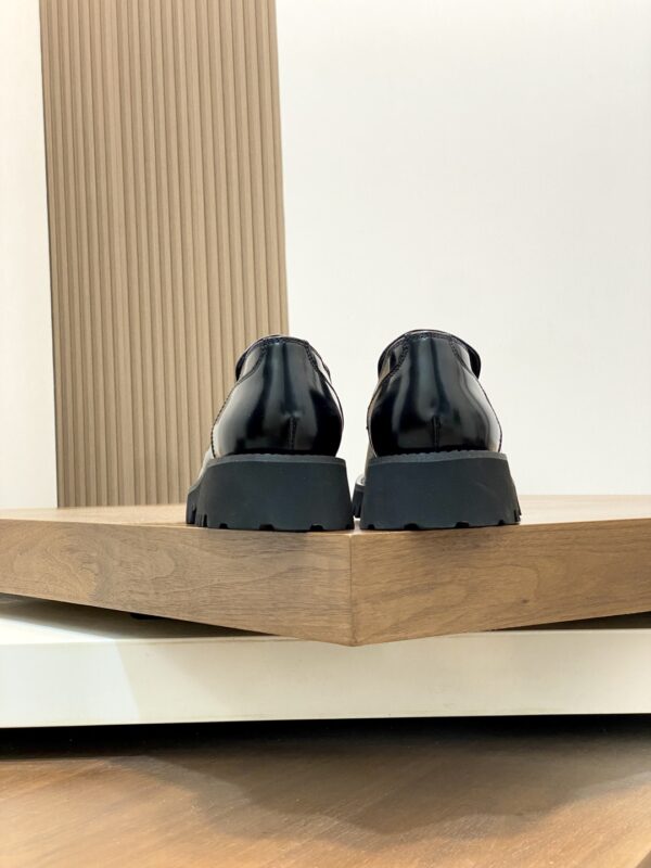 Valentino New Men's Cowhide Leather Casual Formal Shoes - Image 8