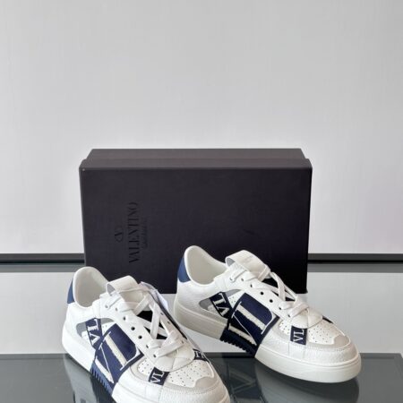 Valentino High Quality Cowhide Leather Classic Casual Sports Shoes