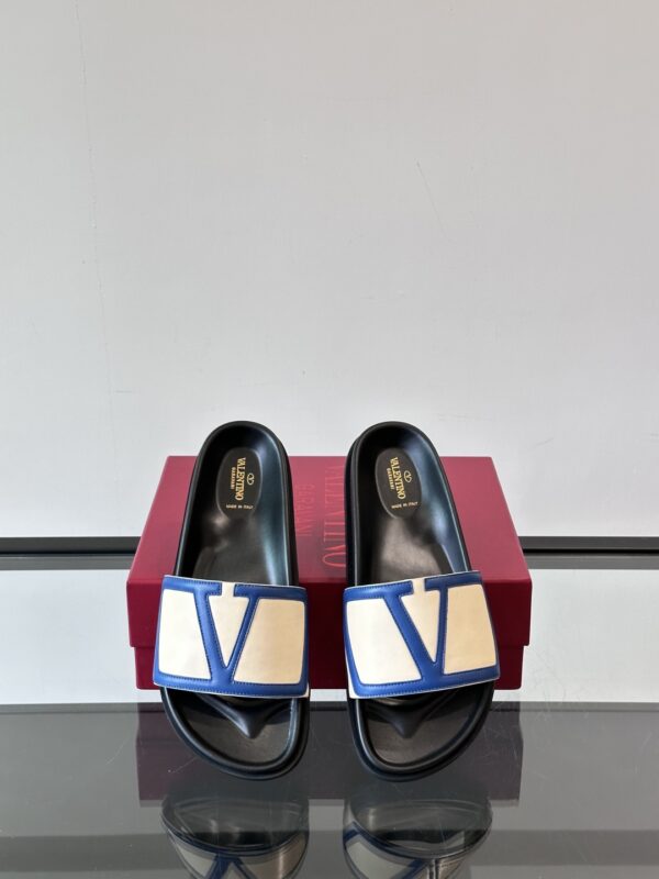 Valentino Men's Spring And Summer Cowhide Leather Flat Slippers - Image 6