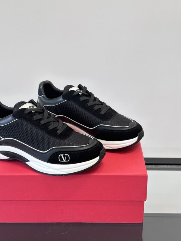 Valentino Good Quality Men's Calf Leather Casual Sports Shoes - Image 7