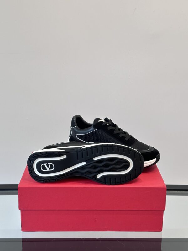 Valentino Good Quality Men's Calf Leather Casual Sports Shoes - Image 8