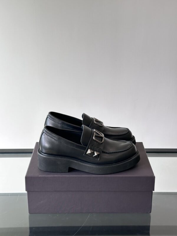 Valentino New Fashionable Men's Cowhide Leather Loafers - Image 2
