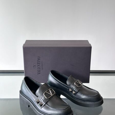 Valentino New Fashionable Men's Cowhide Leather Loafers