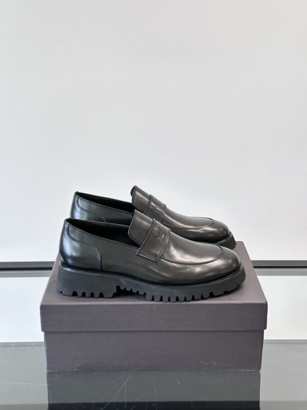 Valentino Men's High Quality Cowhide Leather Loafers - Image 2