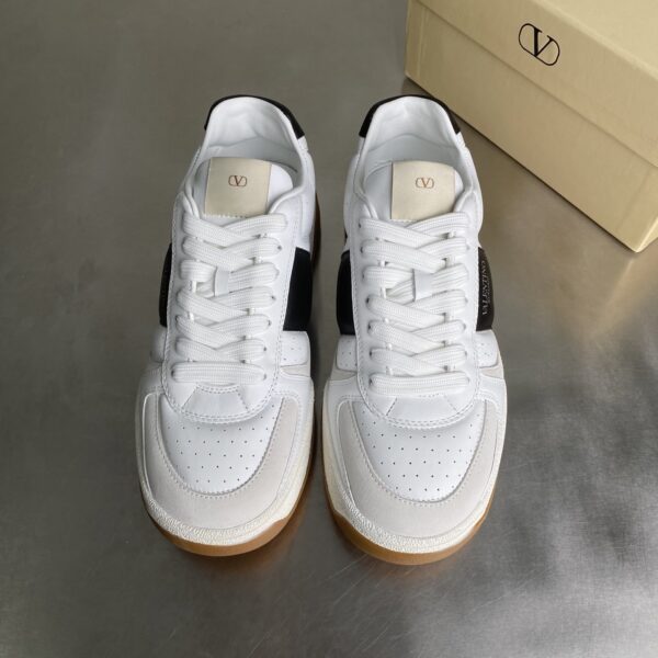 Valentino Joie de Jouer Calf Leather Round Toe Lace Up Low Top Board Shoes - Image 6