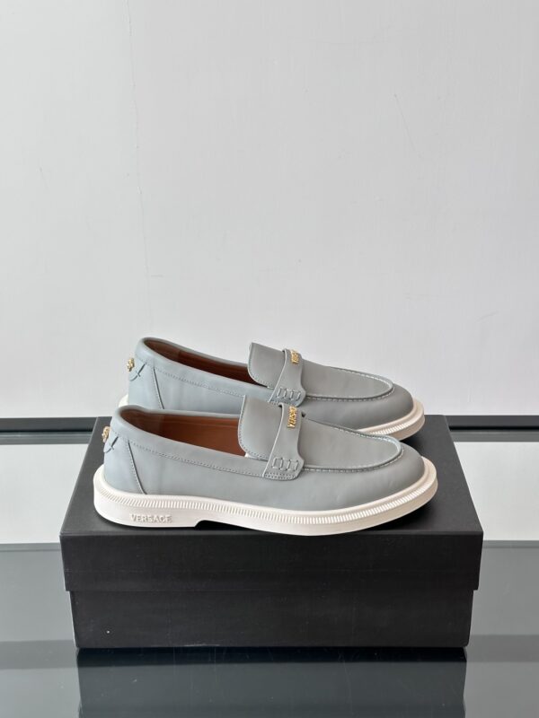 Versace Fashionable Cowhide Leather Casual Sports Men's Shoes - Image 2