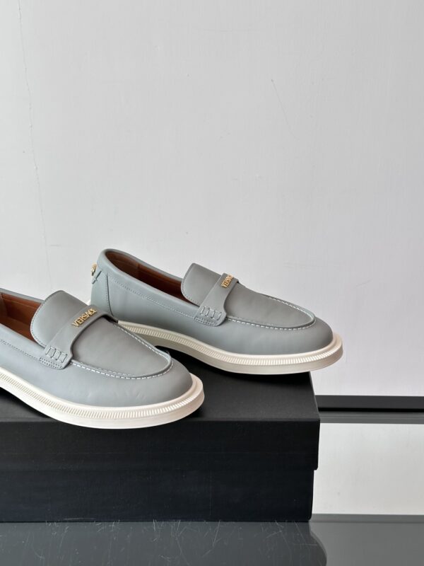 Versace Fashionable Cowhide Leather Casual Sports Men's Shoes - Image 7