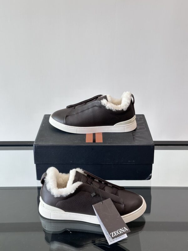 Zegna Men's Low Cut Lychee Patterned Cowhide Sports Shoes - Image 5