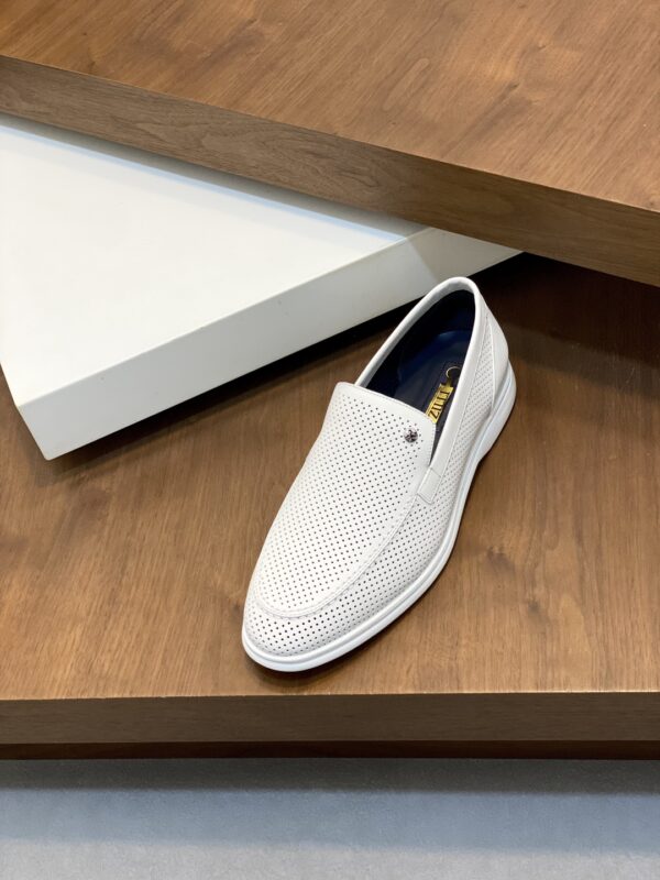 Zilli High Quality Calf Leather Casual Breathable Loafers - Image 6