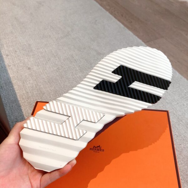 Hermes Couple High Top Height Increase Casual Sports Shoes - Image 9