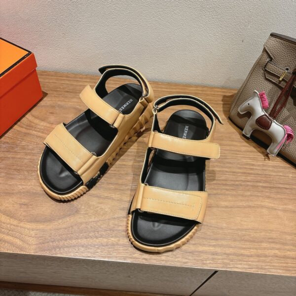 Hermes Cowhide Leather Casual Sandals For Men's And Women's - Image 3