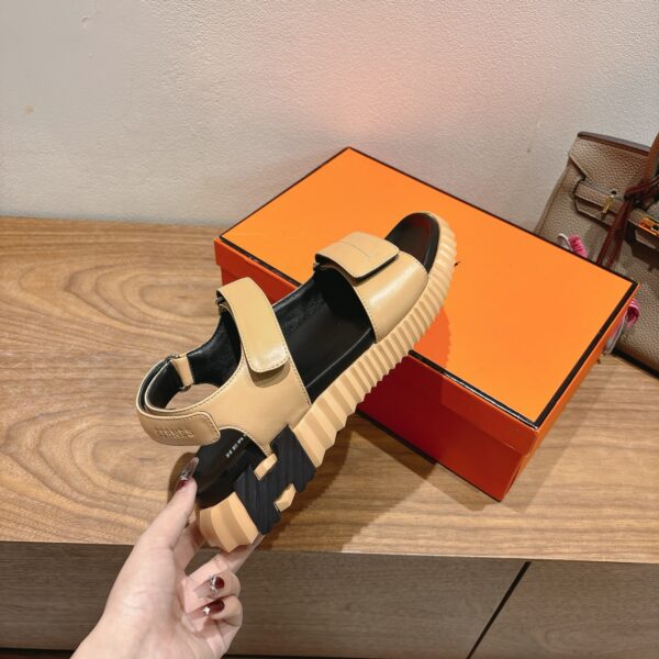 Hermes Cowhide Leather Casual Sandals For Men's And Women's - Image 6