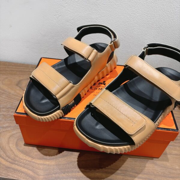 Hermes Cowhide Leather Casual Sandals For Men's And Women's - Image 7