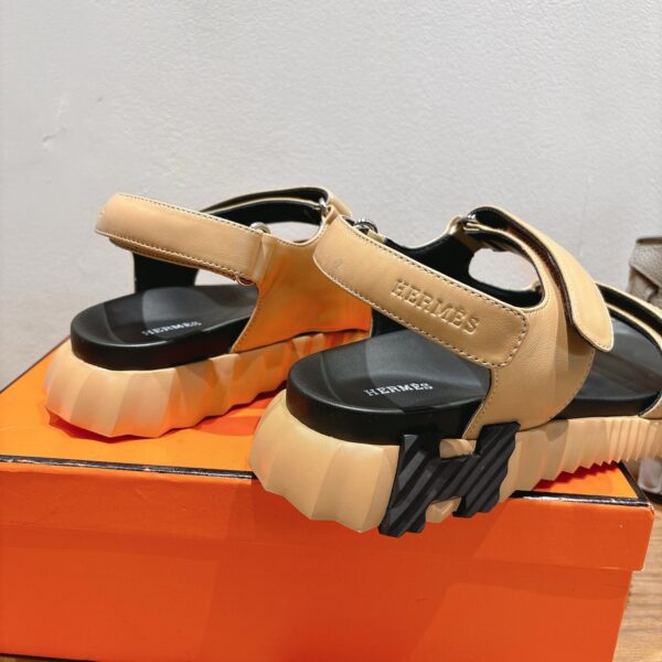 Hermes Cowhide Leather Casual Sandals For Men's And Women's - Image 8