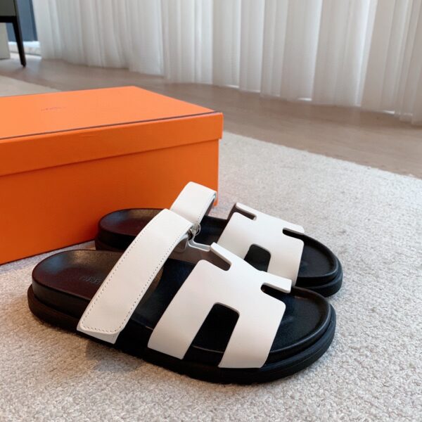 Hermes Couple Erjiu Cowhide Leather Color Blocked Casual Slippers - Image 3