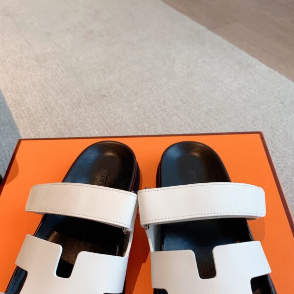 Hermes Couple Erjiu Cowhide Leather Color Blocked Casual Slippers - Image 7