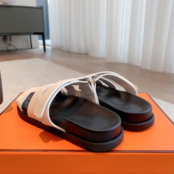 Hermes Couple Erjiu Cowhide Leather Color Blocked Casual Slippers - Image 8