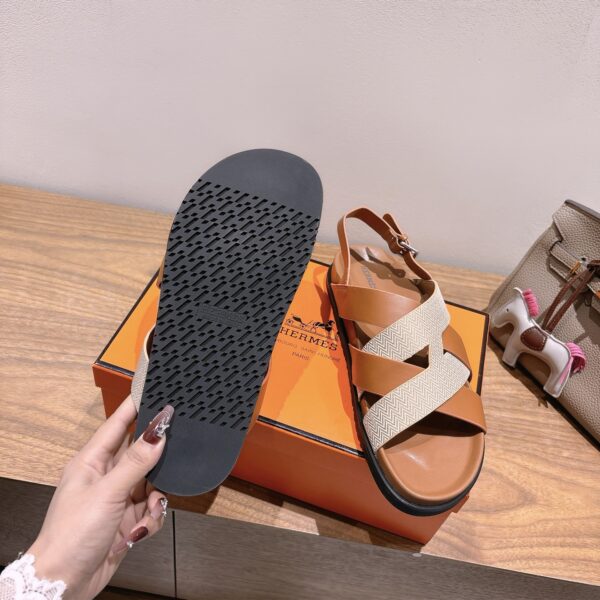 Hermes High Quality Cowhide Leather Casual Sandals - Image 9