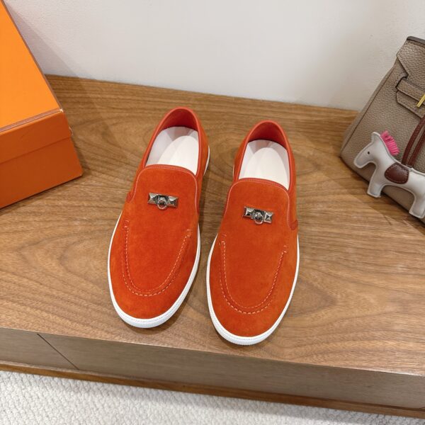Hermes Cowhide Leather Casual Sport Shoes For Men And Women - Image 4