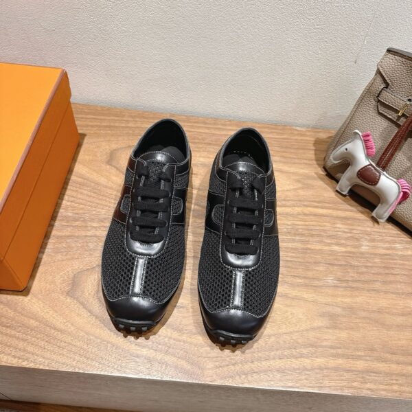 Hermes Ladie's Breathable Mesh Fabric Classic Casual Sports Shoes - Image 2