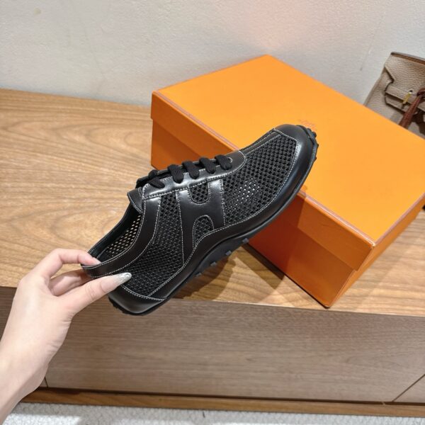 Hermes Ladie's Breathable Mesh Fabric Classic Casual Sports Shoes - Image 7