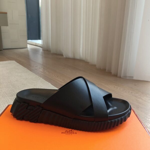 Hermes Couple's Cowhide Leather Thick Sole Casual Slippers - Image 4
