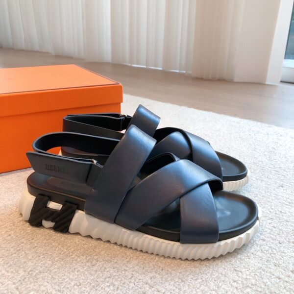Hermes High Quality Cowhide Leather Casual Sandals For Men And Women - Image 3