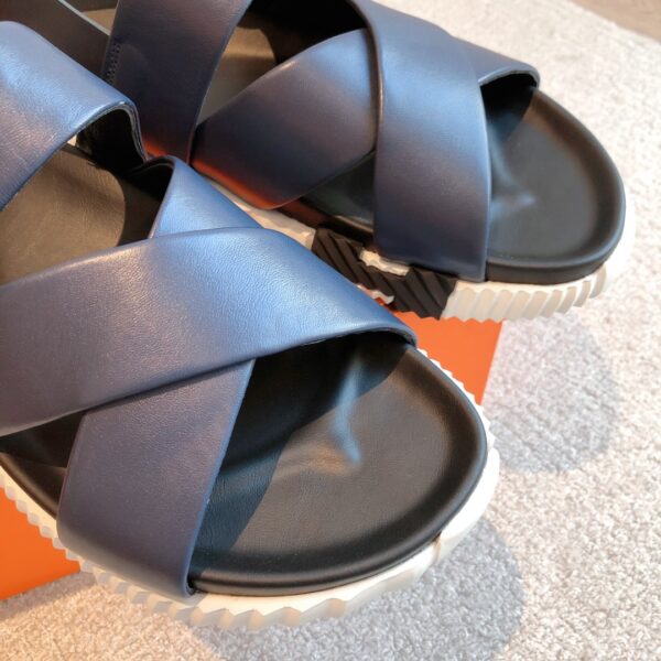 Hermes High Quality Cowhide Leather Casual Sandals For Men And Women - Image 6