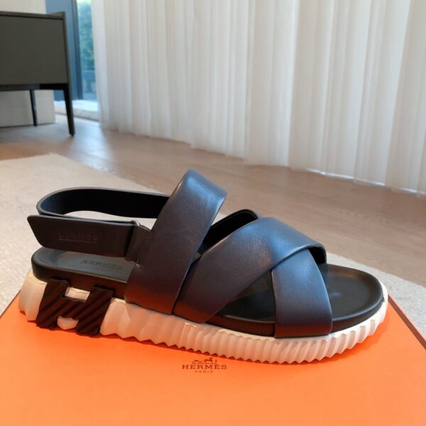 Hermes High Quality Cowhide Leather Casual Sandals For Men And Women - Image 4