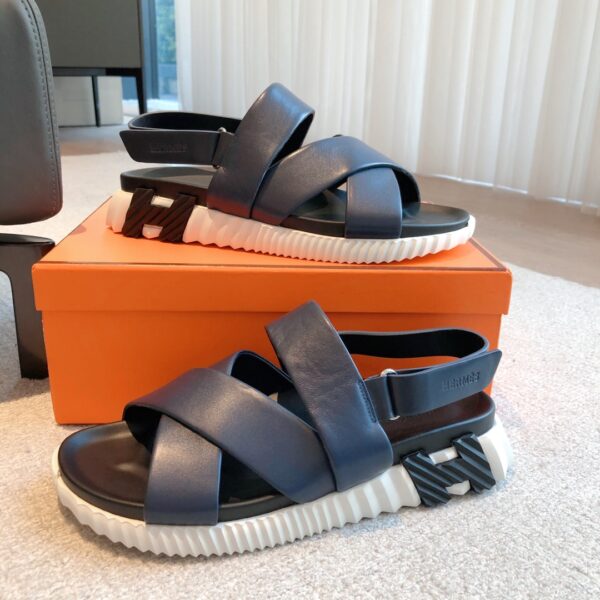 Hermes High Quality Cowhide Leather Casual Sandals For Men And Women - Image 5