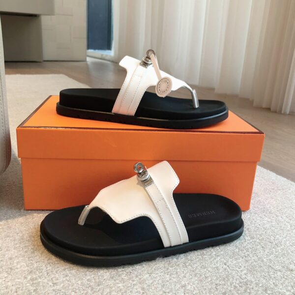 Hermes Couple's Spring And Summer Color Matching Casual Slippers - Image 5