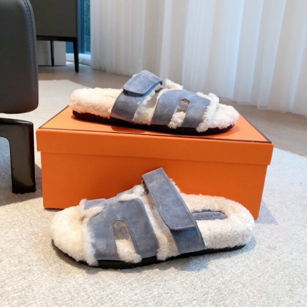 Hermes Couple's Spring And Summer Color Matching Roll Cake Hair Casual Slippers - Image 5