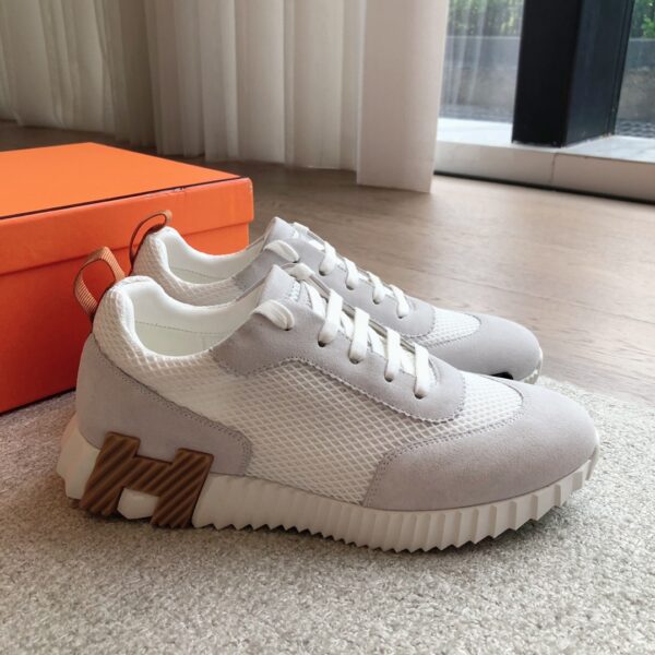 Hermes Couple's Breathable Fabric And Cowhide Leather Sport Shoes - Image 3
