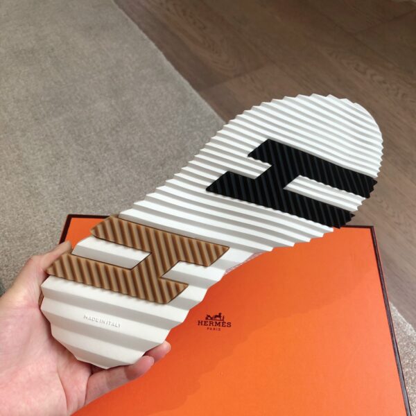 Hermes Couple's Breathable Fabric And Cowhide Leather Sport Shoes - Image 9