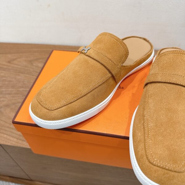 Hermes Couple's Spring And Summer Color Casual Slippers - Image 8