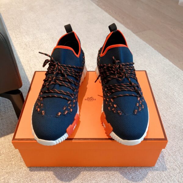 Hermes Couple's Breathable Fabric Casual Sport Shoes - Image 2