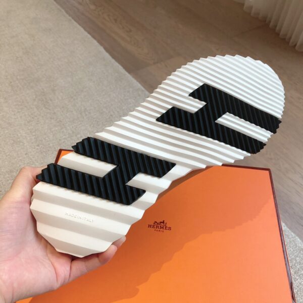 Hermes Good Quality Cowhide Leather Casual Sport Shoes - Image 9