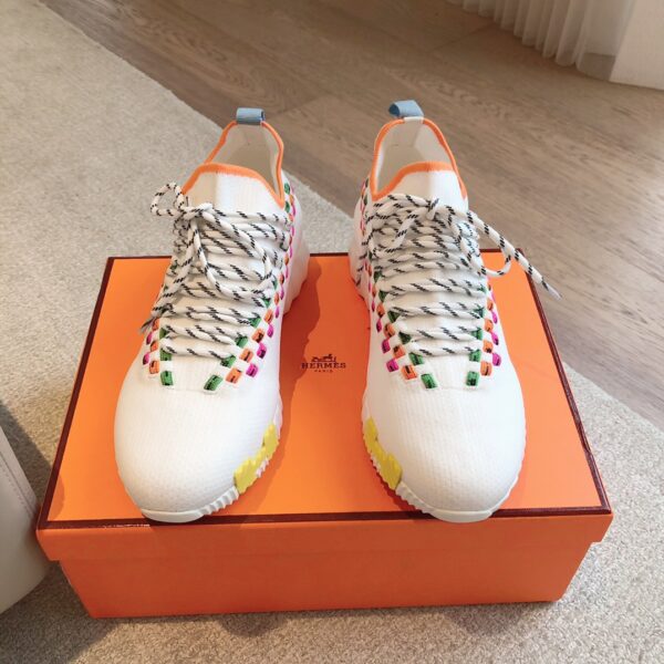 Hermes Classic Couple's Breathable Fabric Casual Shoes - Image 3