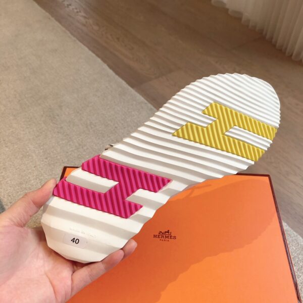 Hermes Classic Couple's Breathable Fabric Casual Shoes - Image 9