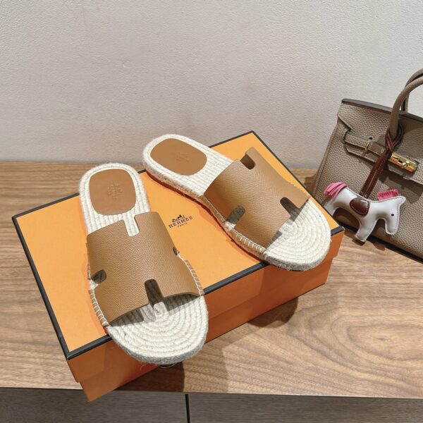 Hermes Spring And Summer Color S25s Fisherman Men's Slippers - Image 5